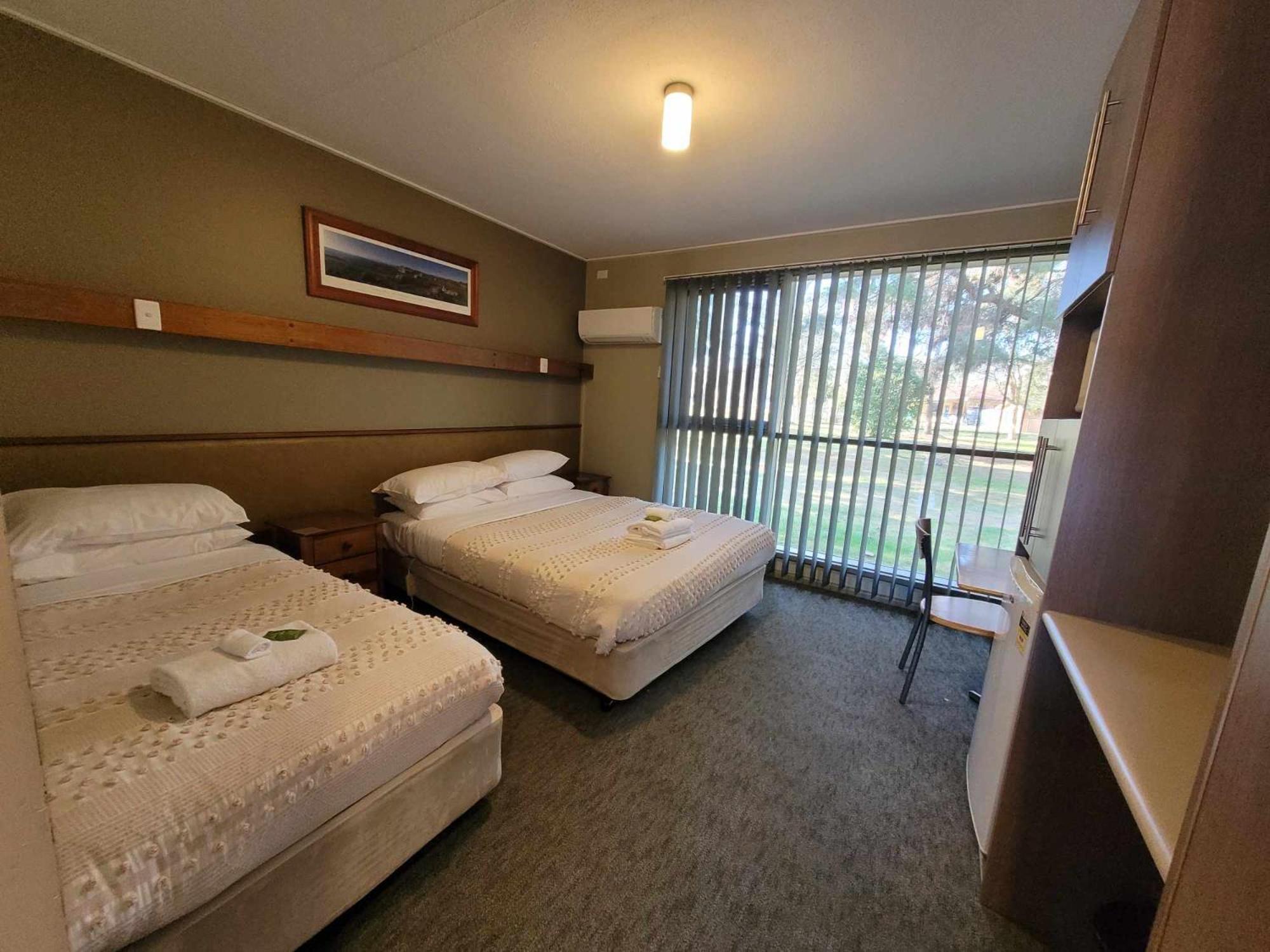 The Bright Motor Inn 외부 사진